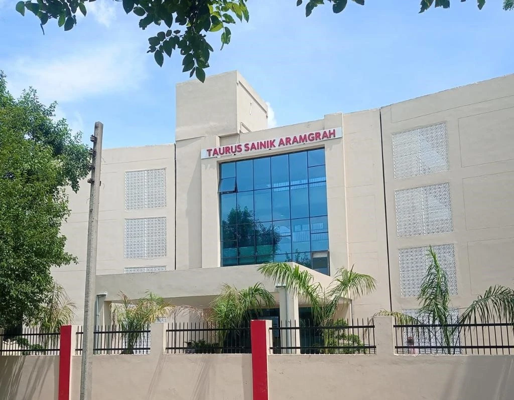 TAURUS SAINIK ARAMGRAH DELHI FOR DEFENCE PERSONNEL